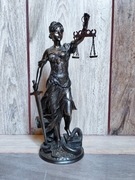 Figurka Temida – Bogini Sprawiedliwości, wysokość ok. 45 cm