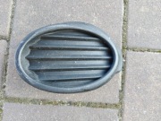 Ford Oe Zaślepka Kratka Ramka Halogenu Focus Mk3 Org BM51-19952-B Prawa