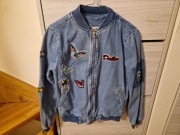 Jeansowa kurtko-bluza dla dziewczynki z naszywkami