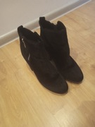 Botki damskie na obcasie Divided r.39