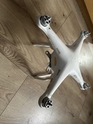 Dron dji phantom 3 se na części