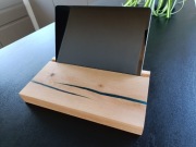 Stojak podstawka pod tablet z żywicą monoblok hand made