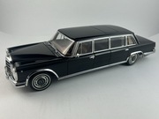 AUTOart Mercedes 600 W100 Pullmann