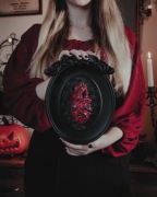 Gotycka ramka z anatomicznym sercem