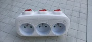 Rozgałęźnik Elektryczny Potrójny Złodziejka 3x Gniazda 3x Włączniki Trójnik