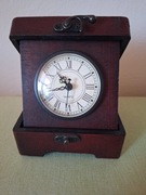 ZEGAR w drewnianej kasecie