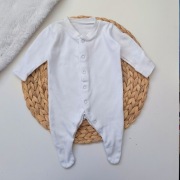 Pajacyk 44 biały niedrapki bawełna śpiochy spioszki 