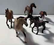 Zestaw 8. Figurki z serii Schleich