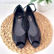 Buty baleriny na obcasie 41 open tle lakierowane czarne Ariane zapinane ę 