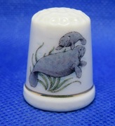 Naparstek Kolekcjonerski Porcelanowy Ssaki Morskie Manaty 