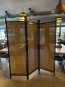 Parawan trzyskrzydłowy