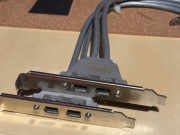 Firewire IEEE 1394 ASUS na śledziu – dwa porty podłączane do płyty głównej