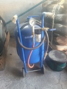 Piaskarka do piaskowania