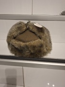 Czapka,Wojskowa futrzana Nowa