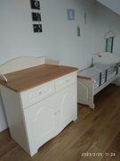 Zestaw mebli łóżko komoda/ przewijak