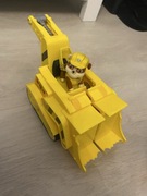 PSI PATROL RUBBLE&CREW ŻOŁTA KOPARKA POJAZD BUDOWLANY BULDOŻER + FIGURKA