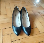 Czarne czółenka buty szpilki skóra 38