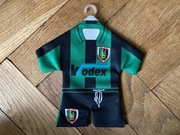 Stara kolekcjonerska koszulka proporczyk stal stalowa wola stalówka