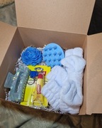 Present dla dziewczyny, monochrome box niebieski