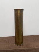 Wysoki Masywny Wazon z Łuski Sygnowany z Mosiądzu