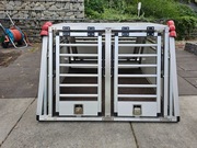 Podwójna klatka samochodowa do przewozu psów firmy Metbox Kurpas