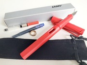 Wieczne pióro LAMY M na naboje + tłoczek do atramentu i etui. Nowe.