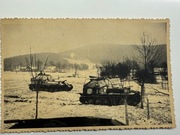 DZIAŁA SAMOBIEŻNE SU-76 w kamuflażu zimowym 