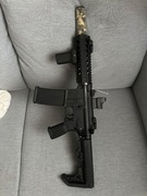 Replika karabinu M4 ASG z kolimatorem i osłonką