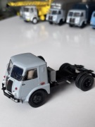 Model ciągnik siodłowy 1:43 Star 25