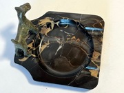 POPIELNICA MARMUROWA Z rzeźbą PSA.