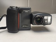 Nikon Coolpix 990 – klasyczny aparat cyfrowy z 2000 roku (sprawny)