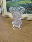 Kryształowy wazonik na nóżkach