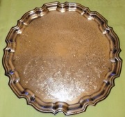 Vintage posrebrzana angielska taca pokryta patyną srednica 37cm lata 50te