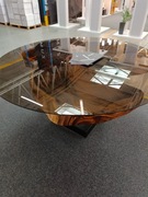 Stół z drzewa Suar 