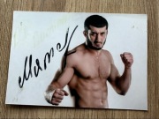 Mamed Khalidov oryginalny autograf lekko uszkodzony 10x15 cm