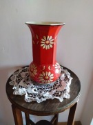Duży czerwony wazon w kwiaty, z lat 60' Chodzież 