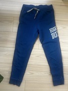 Spodnie dresowe 128/134 Benetton