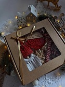Box świąteczny z ozdobami na choinkę 