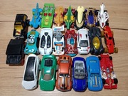 Zestaw samochodzików, resoraków HOTWEELS