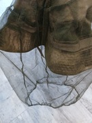 Kapelusz z siatką, ochrona przed komarami