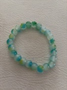 Bransoletka z koralików szklanych 8 mm – zielono-niebieska ombre 