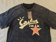 Koszulka Cactus Jack, marka założona przez rapera Travisa Scotta.