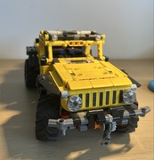 LEGO TECHNIC JEEP WRANGLER Rubicon #42122 Yellow Ages 9+ 665 pieces