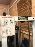 TechnoGym do ćwiczeń brzucha