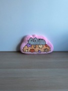 Poduszka Pusheen kształtka różowa jesienna 