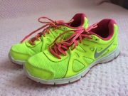 Buty Nike Revolution 554900 700 damskie