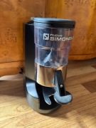 Profesjonalny, włoski młynek do kawy Nuova Simonelli MDX jak Mazzer SJ