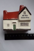 Ceramiczny  domek angielski pub Six Bells ze studia Mudlen End