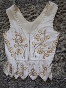 Biały strój góralski 