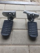 PODNÓŻEK PODNÓŻKI PARA PRZÓD HONDA GL 1800  GOLDWING